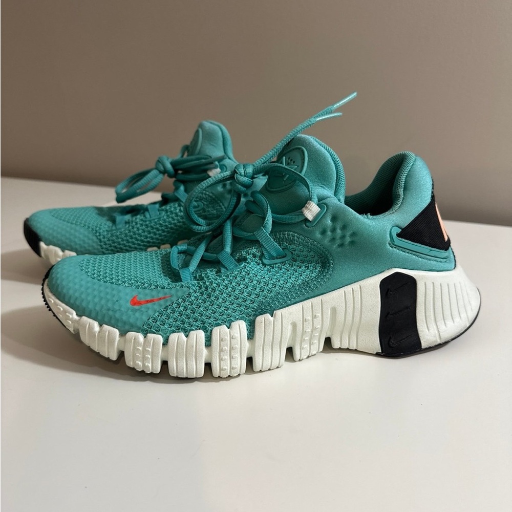 Women’s Nike Metcon Air